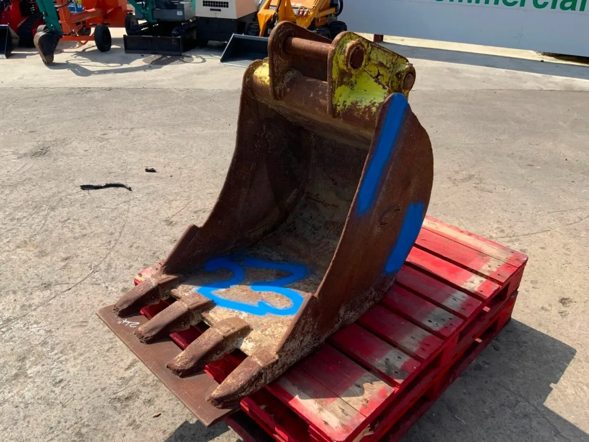 24" STRICKLAND BUCKET......45mm PINS.....23c - Image 3