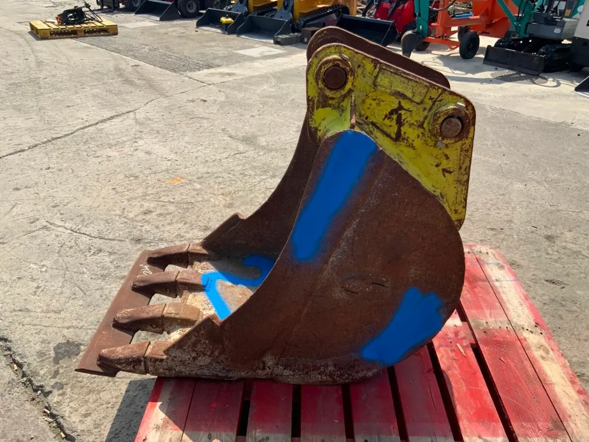 24" STRICKLAND BUCKET......45mm PINS.....23c - Image 4