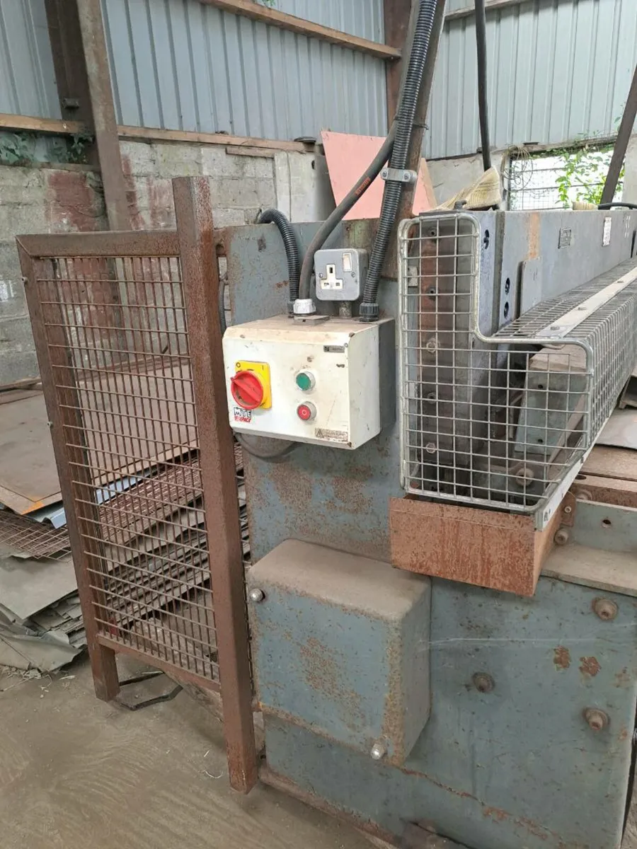 3mm guillotine - Image 2