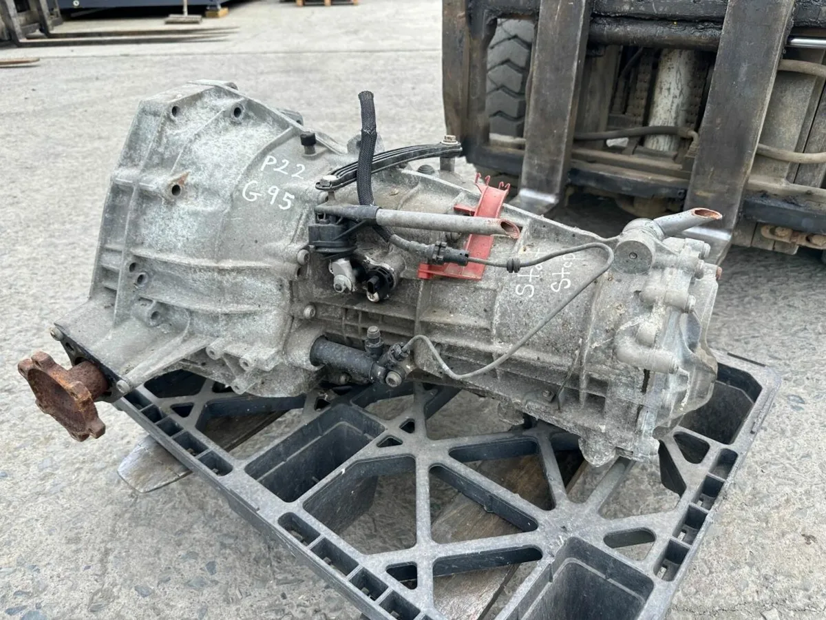 2011 AUDI A6 ... 2.0 TDI MANUAL GEARBOX ....P22G95 - Image 2