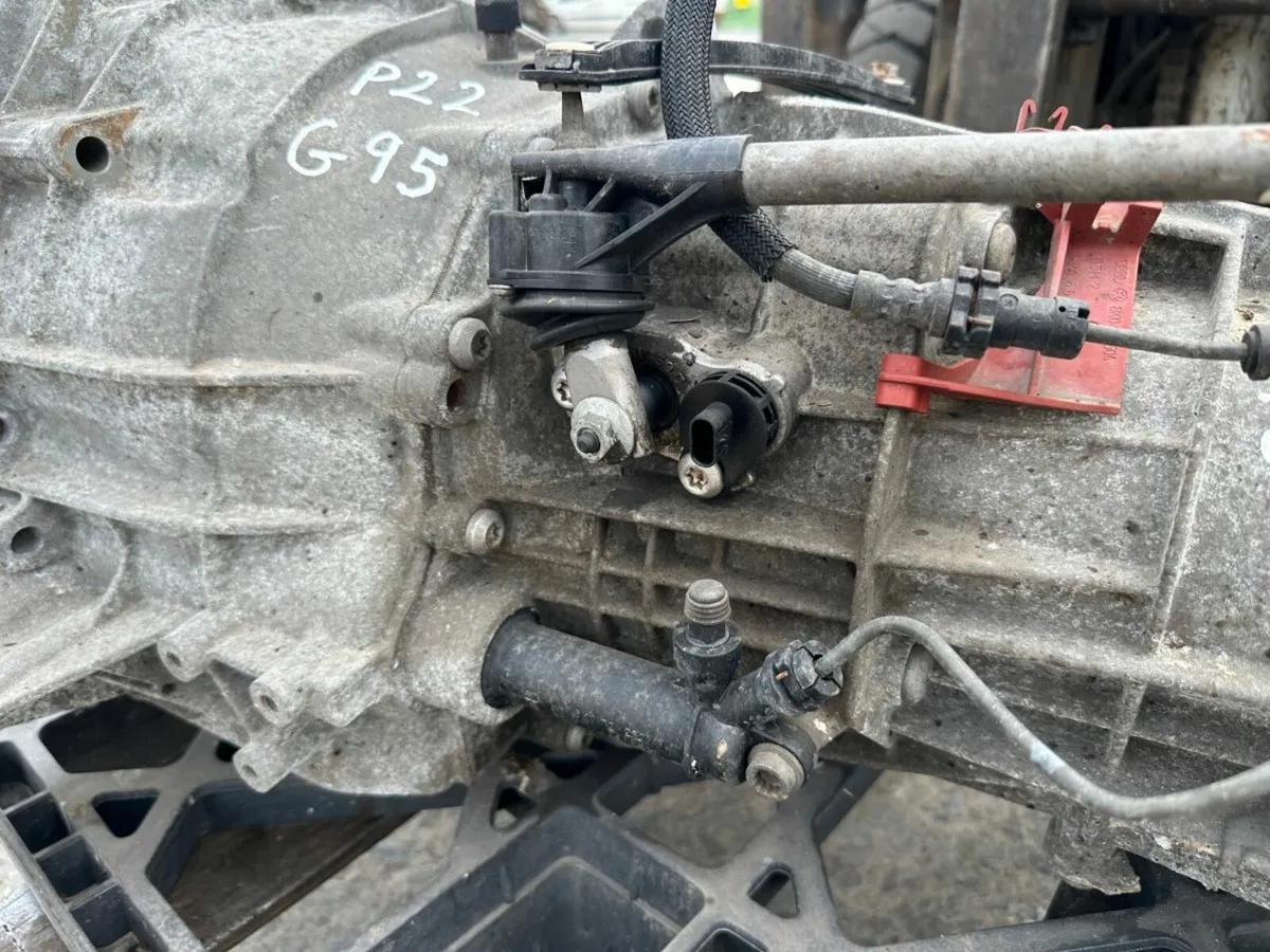 2011 AUDI A6 ... 2.0 TDI MANUAL GEARBOX ....P22G95 - Image 3