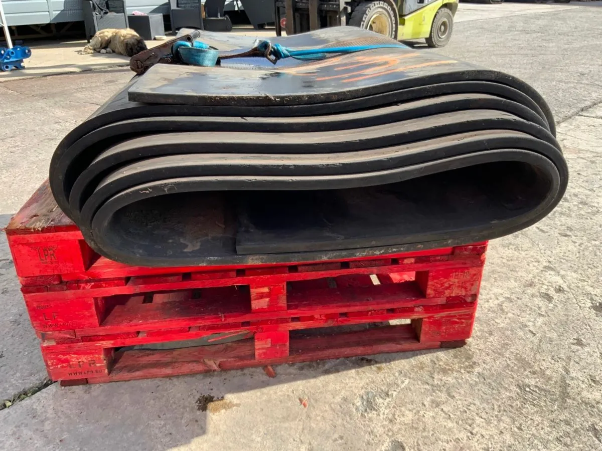 RUBBER CONVEYOR / CATTLE MATTING.......1420. - Image 3