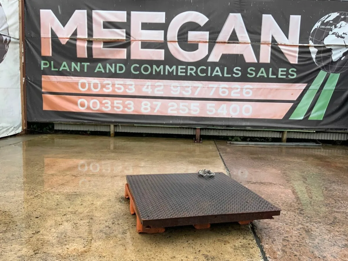 48" x 48" PALLET SCALES PLATFORM. - Image 1