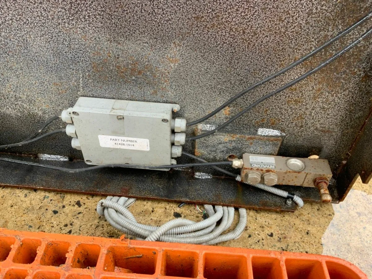 48" x 48" PALLET SCALES PLATFORM. - Image 3