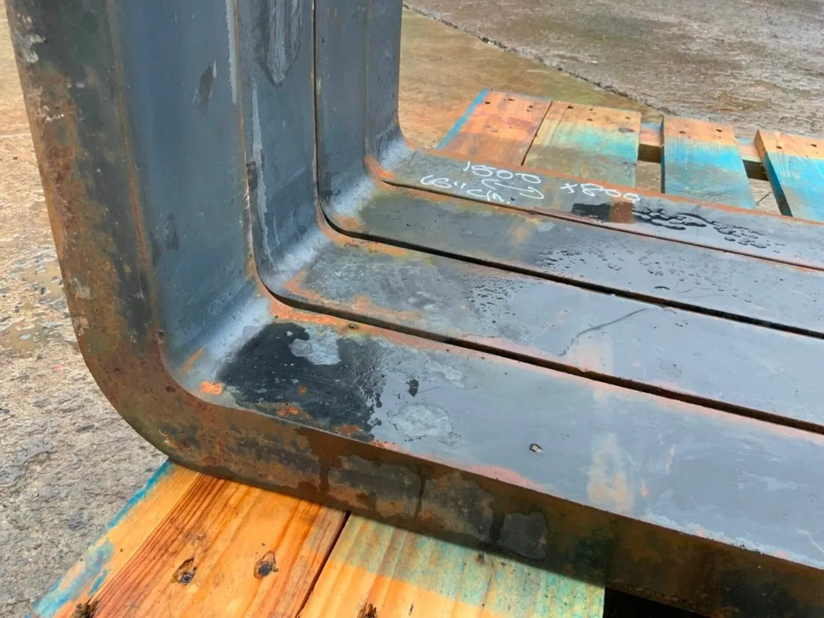 1500mm x 800mm FORKS....16" CARRIAGE.......729. - Image 2