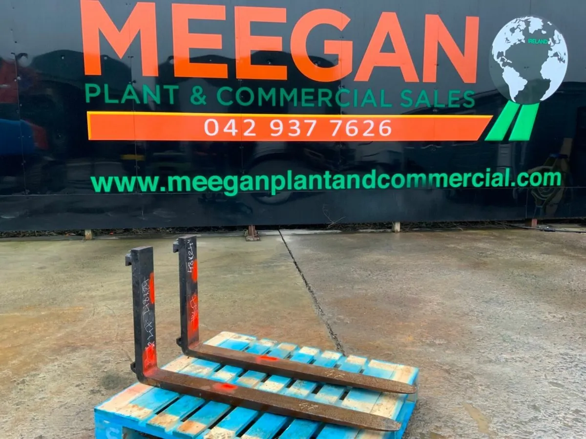 48" x 16" SLIDING CARRIAGE TYPE FORKS.....47. - Image 1