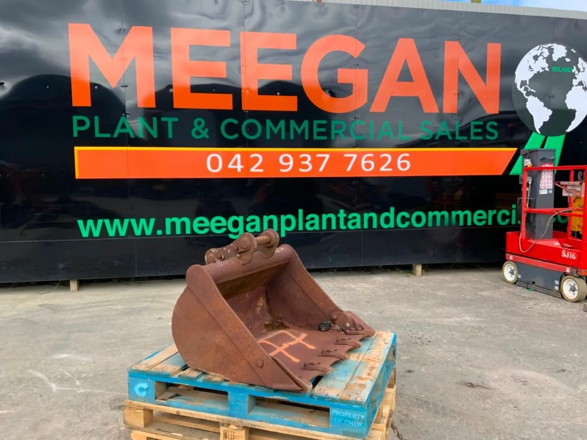 36"  DIGGING BUCKET.........45mm PINS........177v. - Image 2