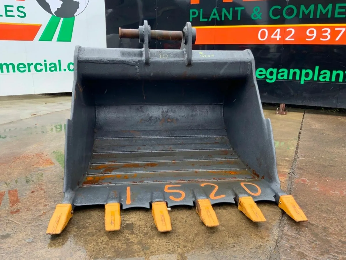 72"  DIGGING BUCKET.........90mm PINS.....1520. - Image 2