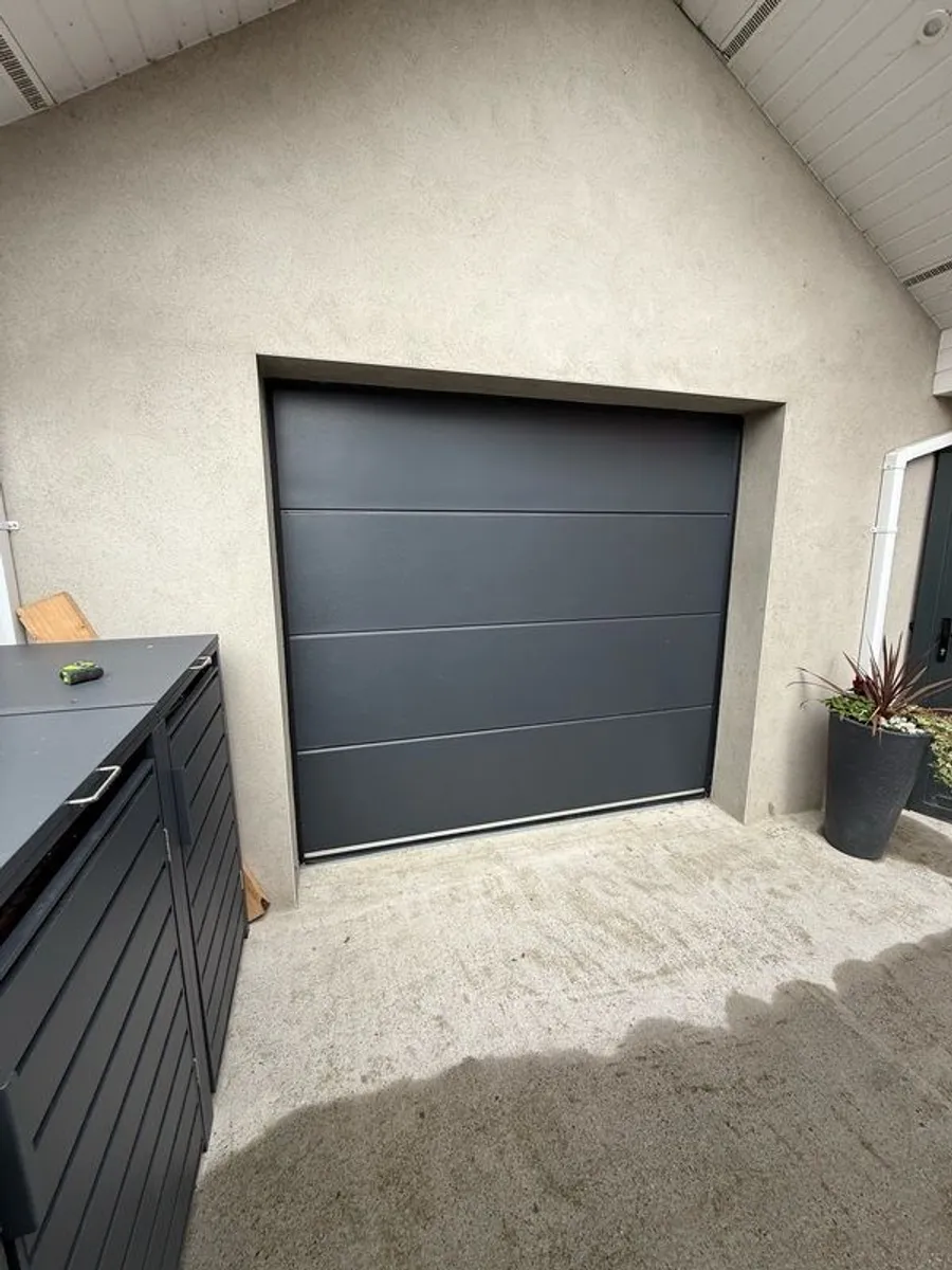 Electric Garage door - Image 2