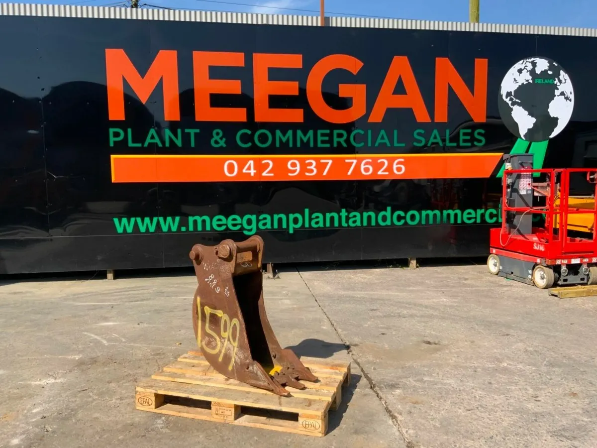 12" DIGGING BUCKET.....60mm PINS........1599t. - Image 1