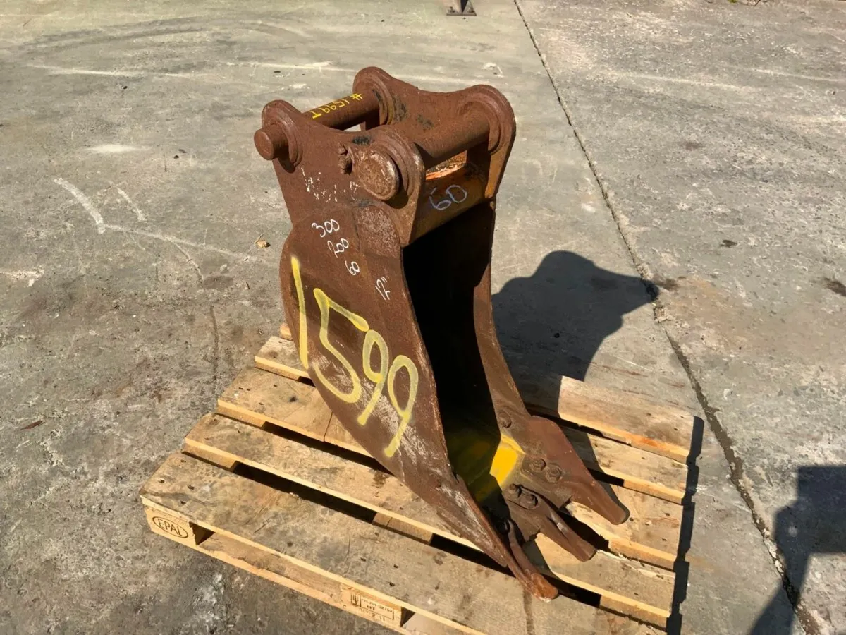 12" DIGGING BUCKET.....60mm PINS........1599t. - Image 4