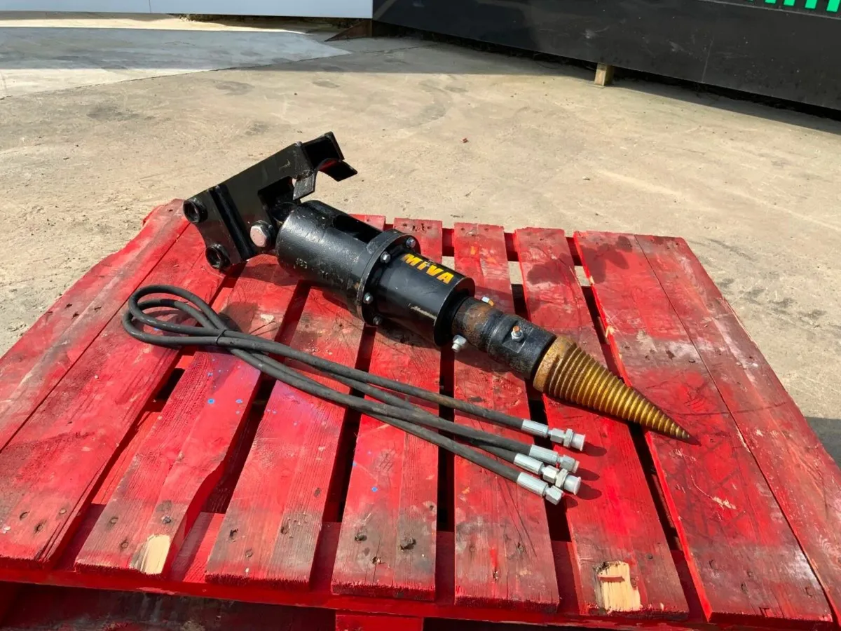 HYDRAULIC LOG SPLITTER / MINI DIGGER....225w. - Image 4