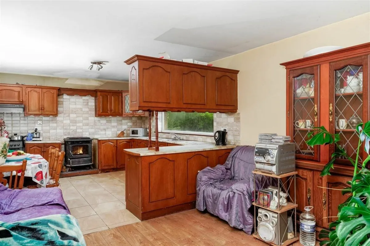 Old Kitchen - Image 2