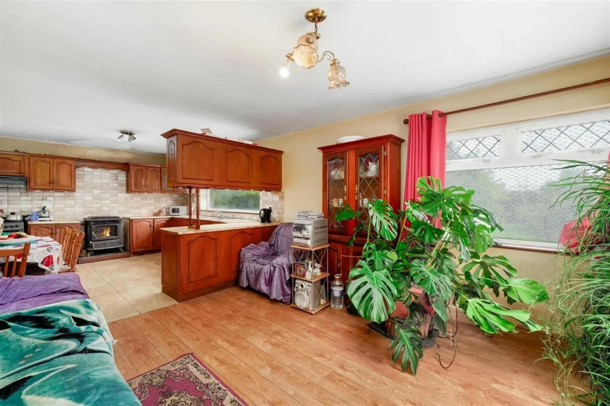 Old Kitchen - Image 3