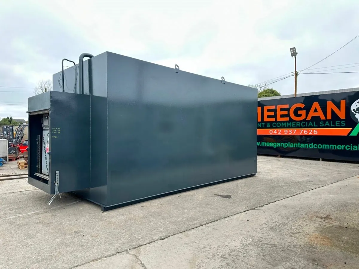 45,000 LTR DIESEL FUEL STORAGE TANK BOWSER - Image 1