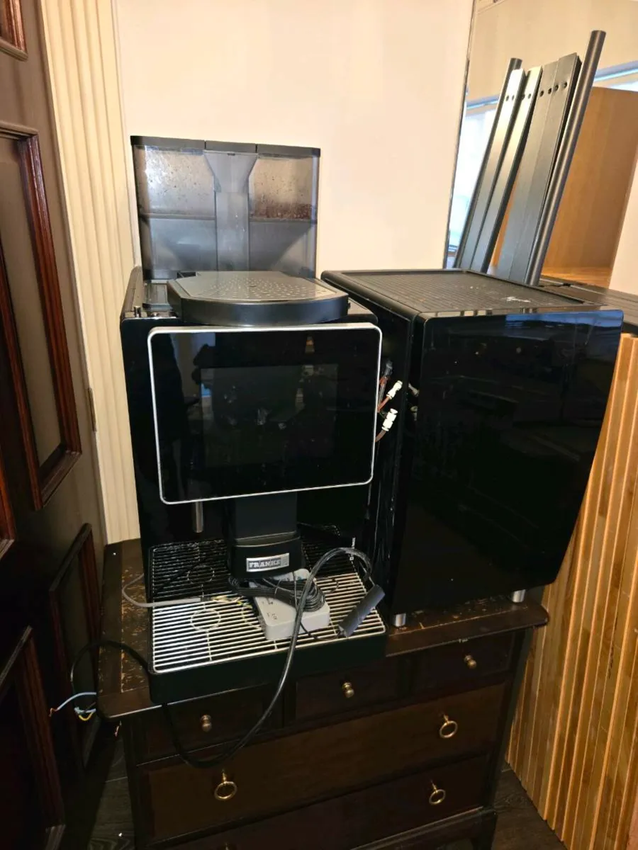 Restaurant frtdge,coffee machine dishwasher - Image 3
