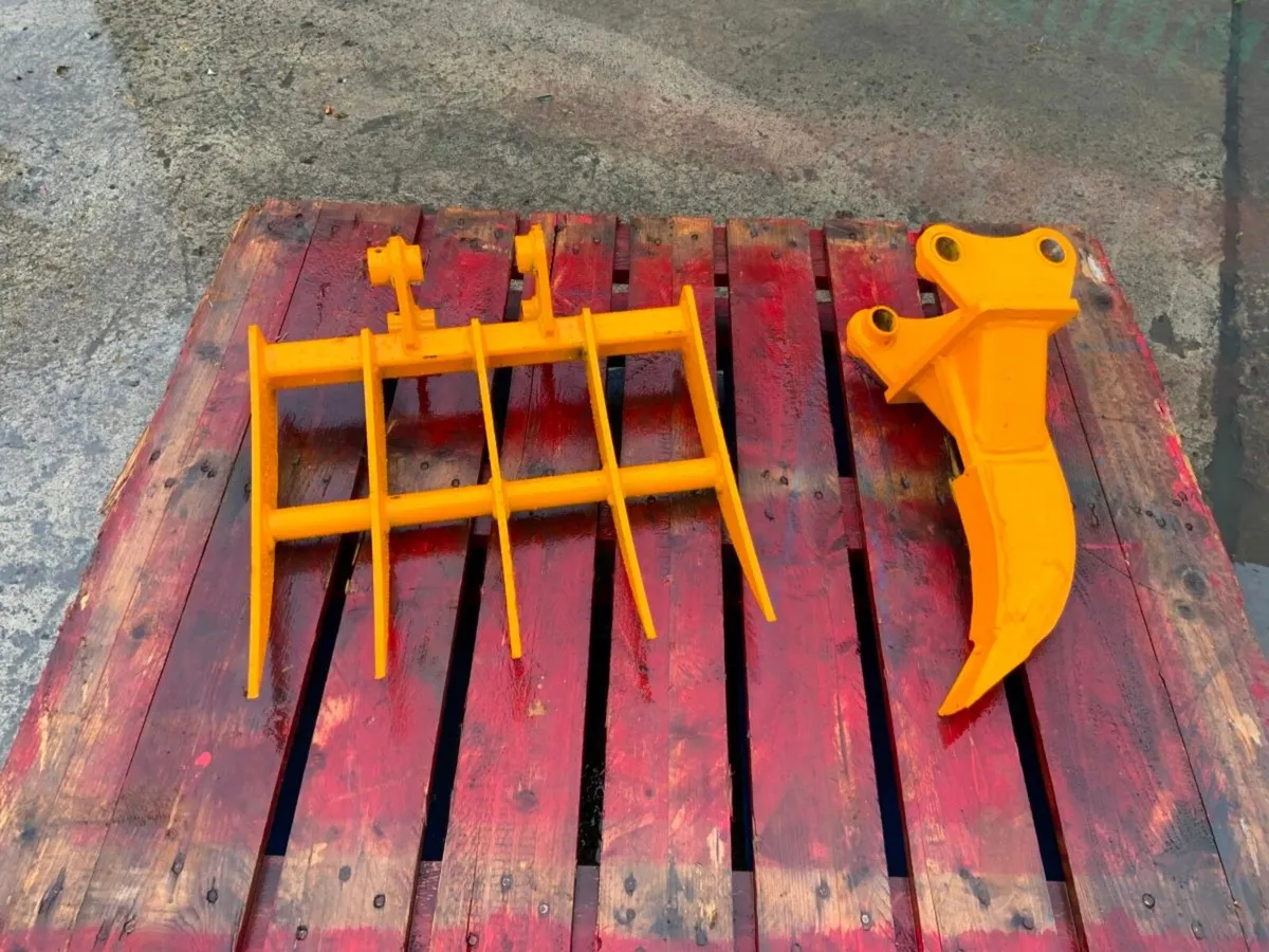 MINI DIGGER  RAKE / RIPPER TOOTH.....30mm PINS. - Image 2