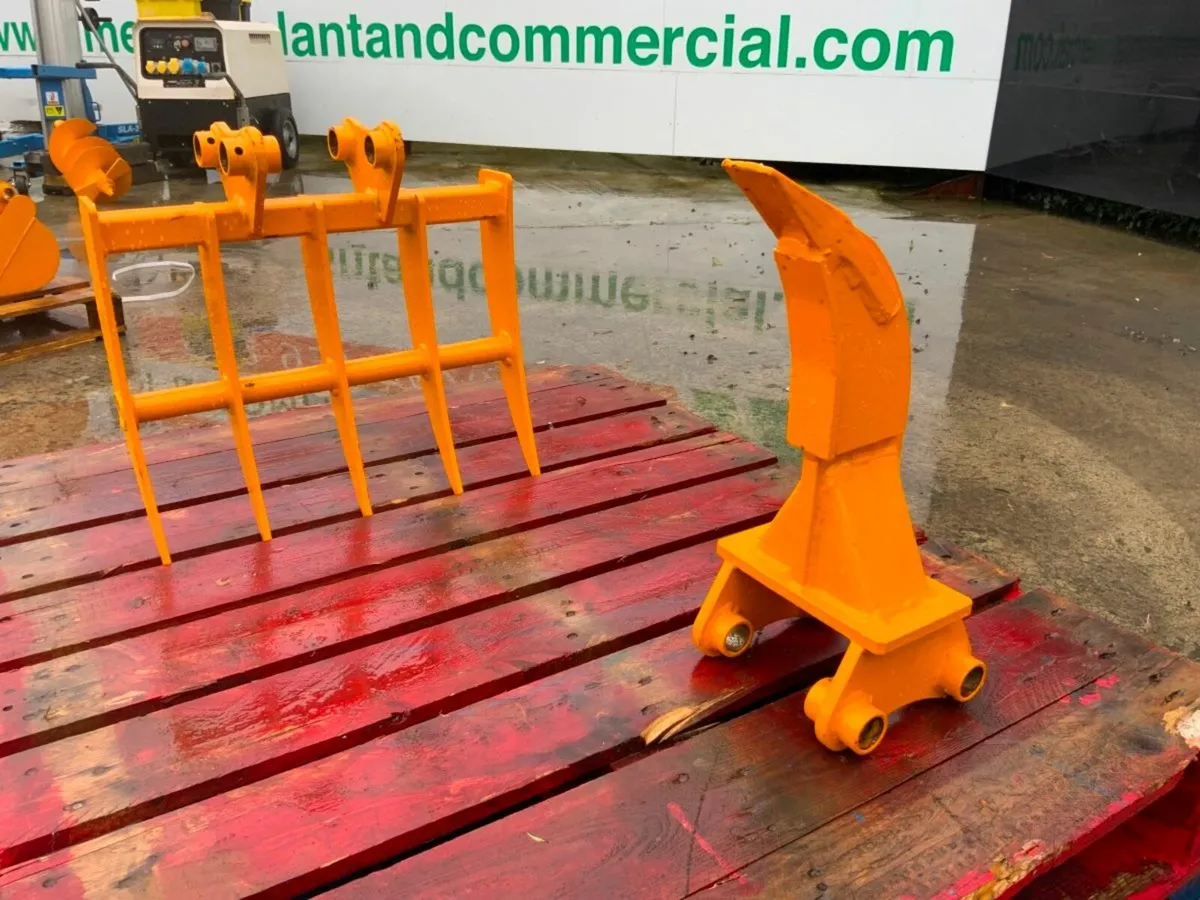 MINI DIGGER  RAKE / RIPPER TOOTH.....30mm PINS. - Image 4