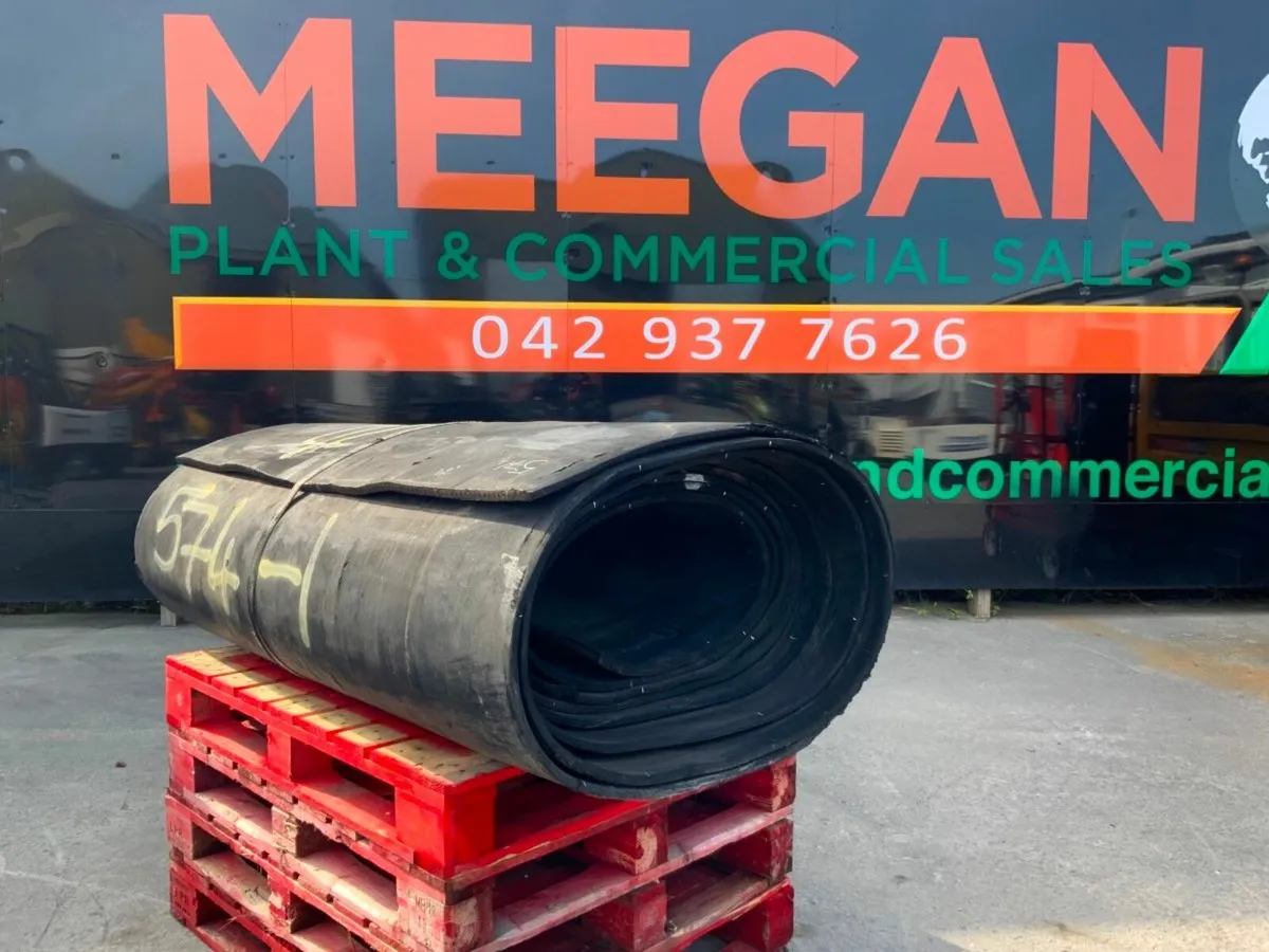 68" x 18mm RUBBER CONVEYOR MATTING........574-1. - Image 1