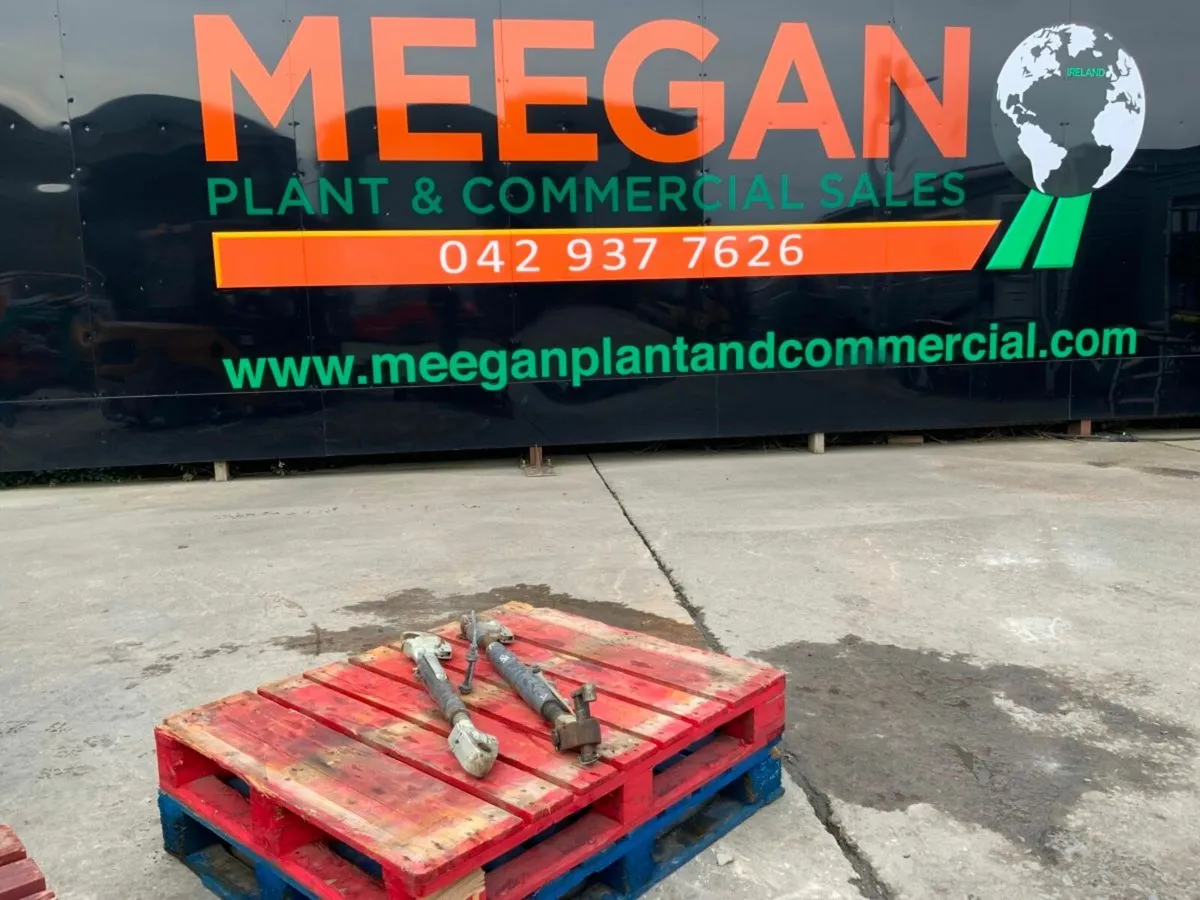 CAT 3 LIFT ARMS LINKAGE & TOP LINK..........1249-1 - Image 1