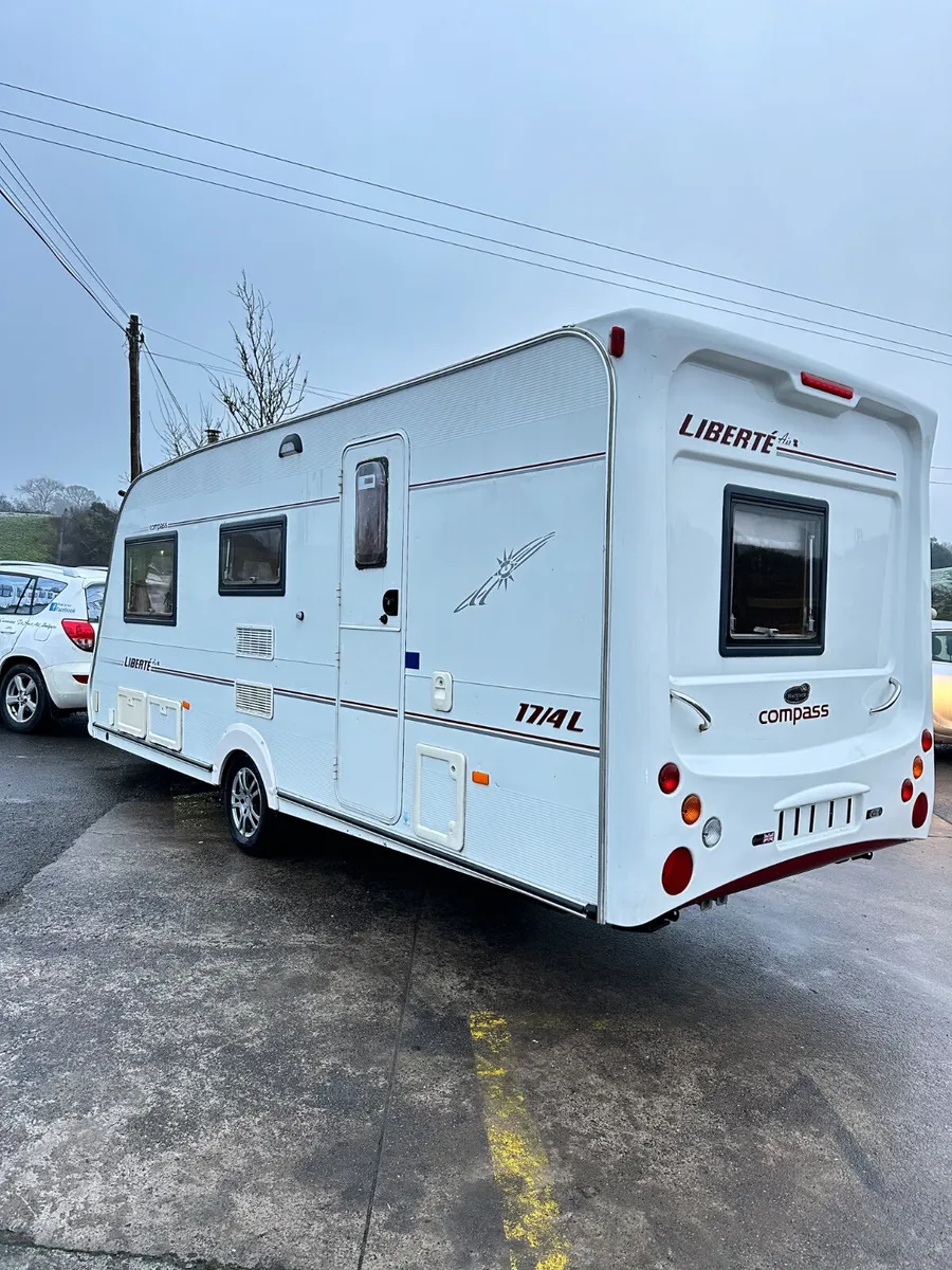 ✨COMPASS LIBERTE 4 BERTH L SHAPE LOUNGE ✨ - Image 3