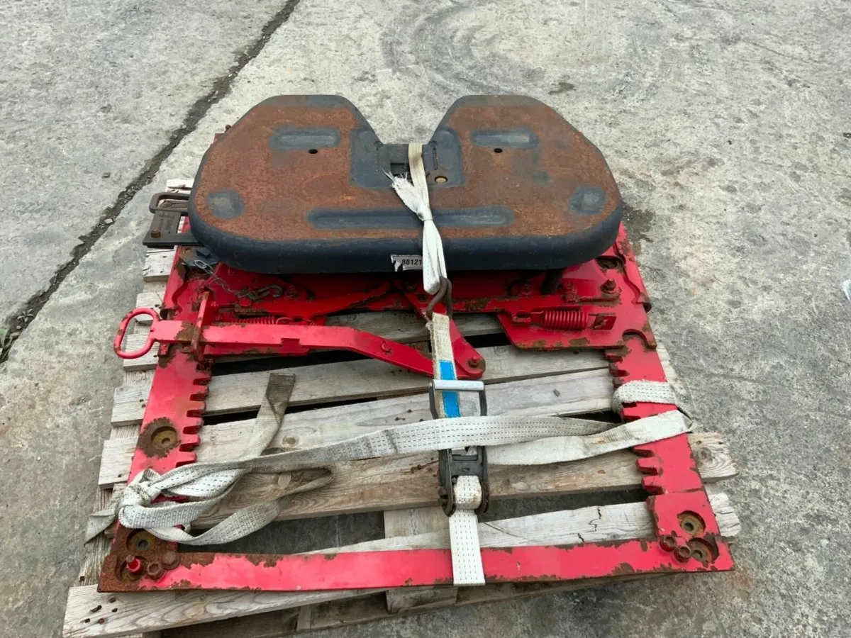 SLIDING FIFTH WHEEL TRAILER COUPLING. - Image 3