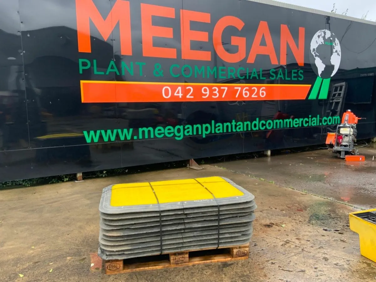 52" x 35" PEDESTRIAN TRENCH COVERS......5235. - Image 1