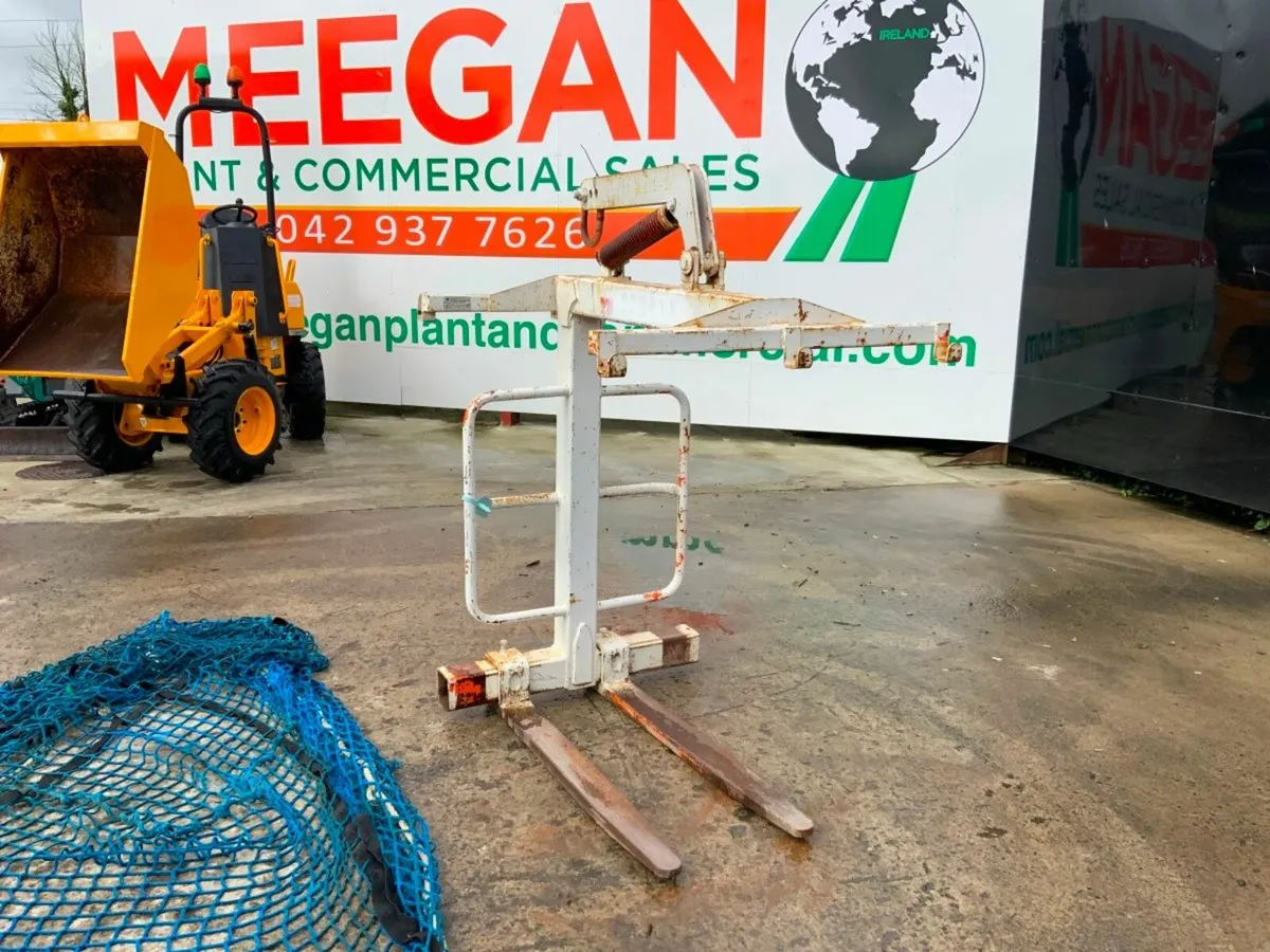 2200 kgs CRANE FORK ATTACHMENT...212-2 - Image 1