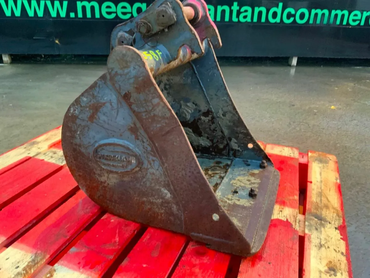 18" STRICKLAND BUCKET......35mm PINS........258f. - Image 2