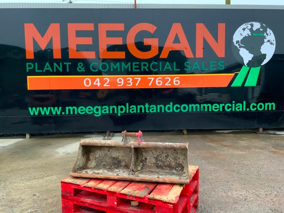 48" STRICKLAND GRADING BUCKET...40mm.....327v. - Image 1