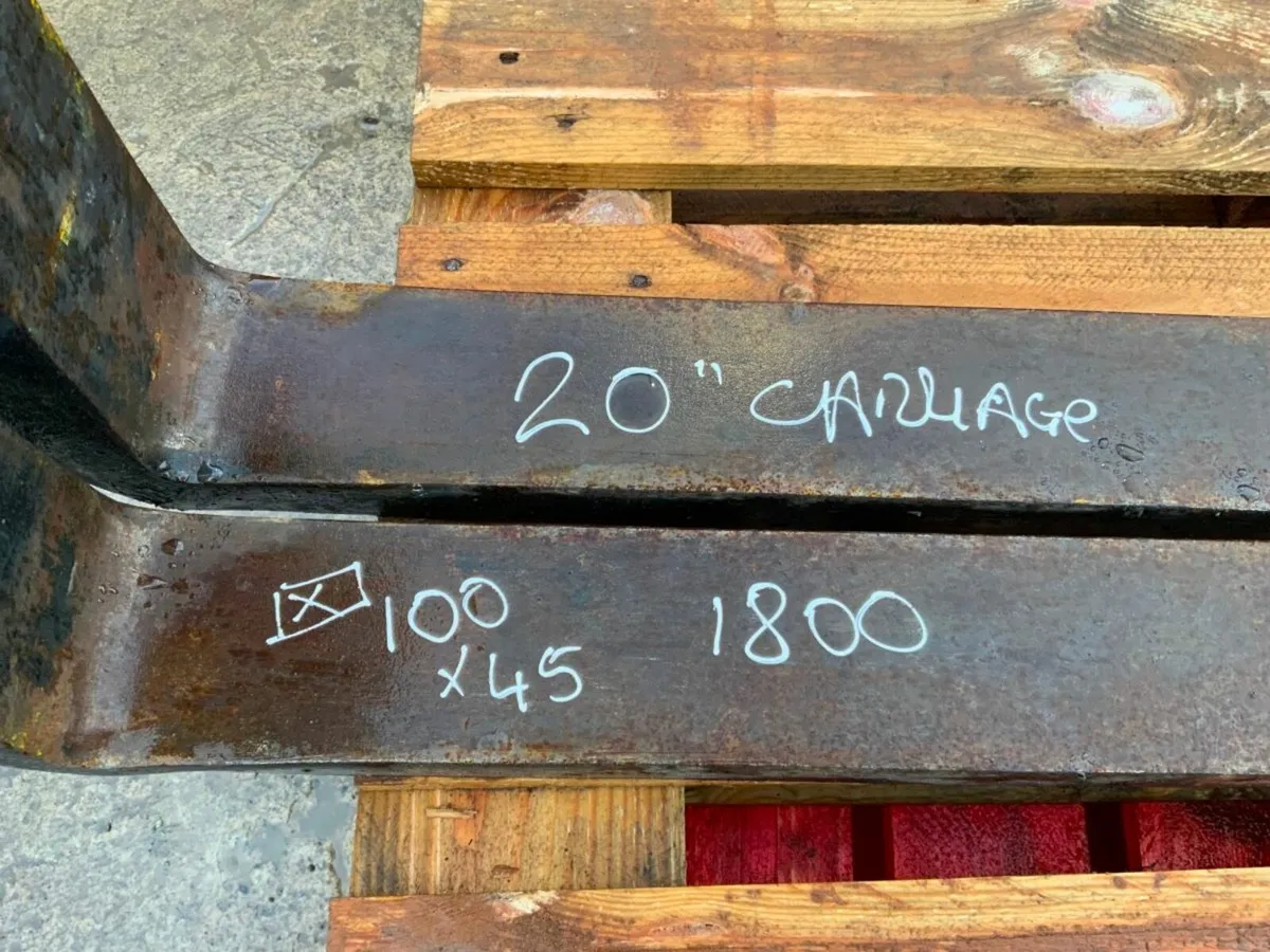 72" CLASS 3 FORKS....20" SLIDING CARRIAGE. - Image 3