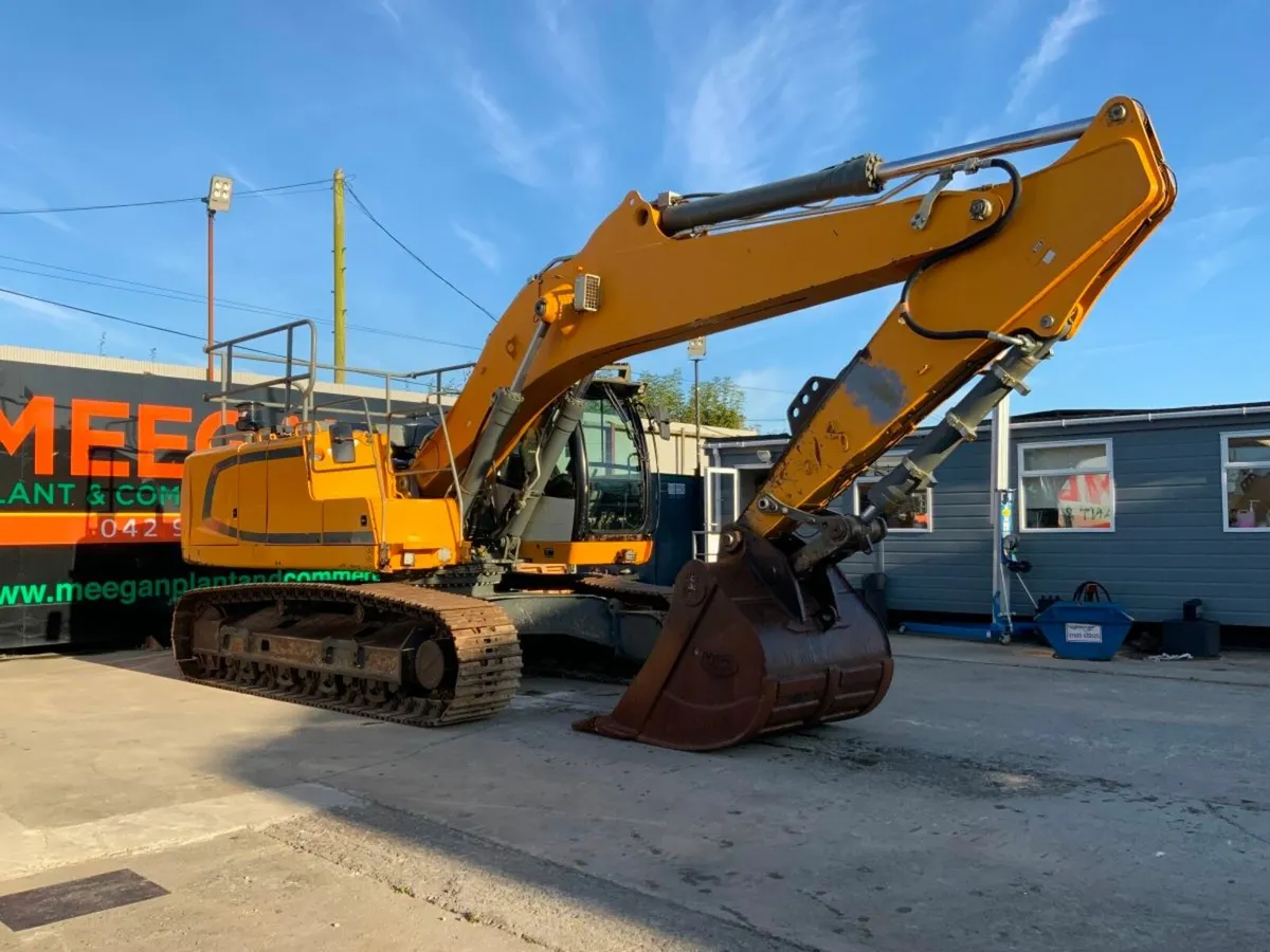 2017 LIEBHERR R939LC TRACK MACHINE...11433hrs. - Image 4