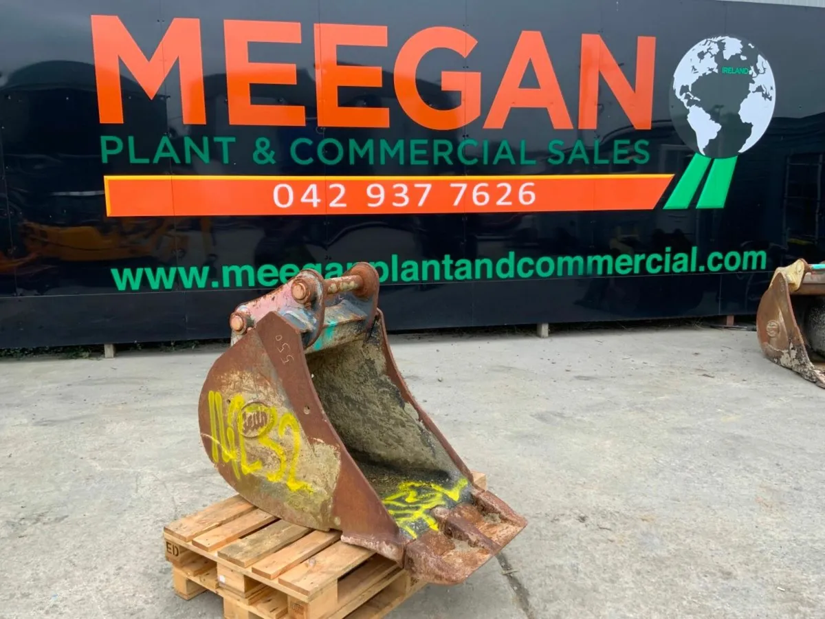 24" GEITH BUCKET........65mm PINS............14232 - Image 1