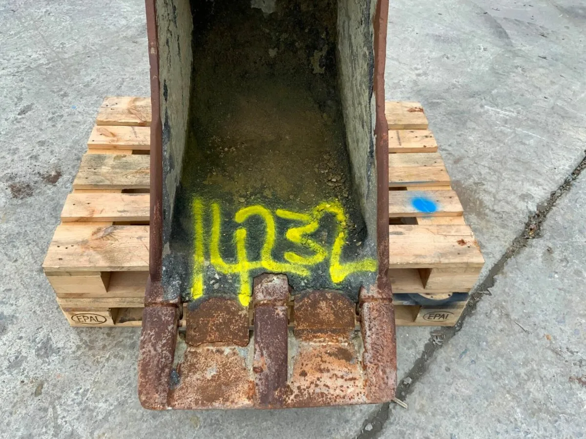 24" GEITH BUCKET........65mm PINS............14232 - Image 3