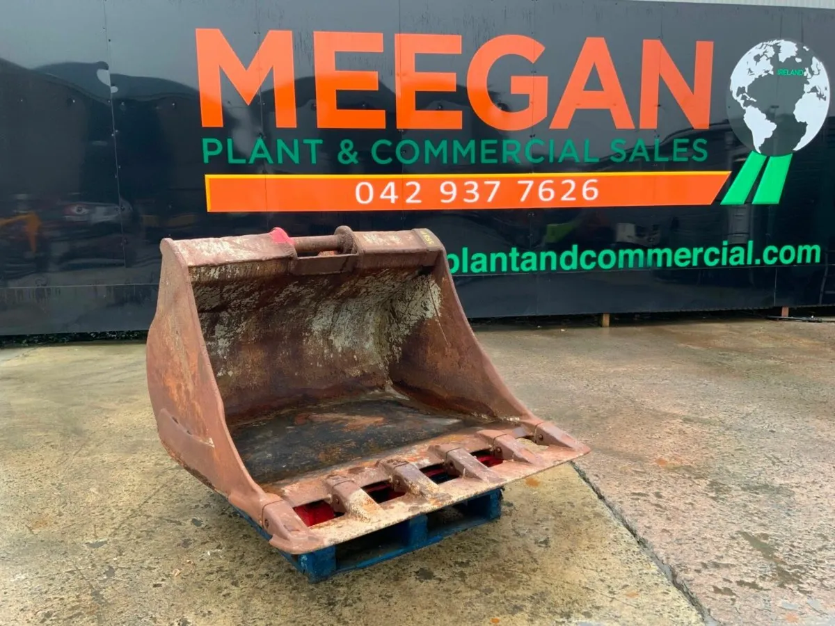 60" DIGGING BUCKET....80mm PINS.....358F - Image 1