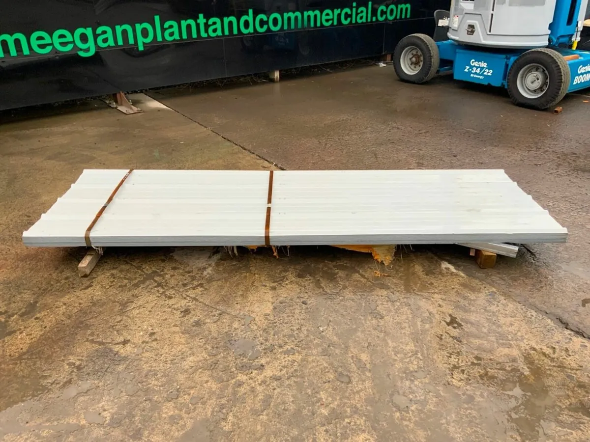 UNUSED 3.0mts ROOF SHEETING / CLADDING....1128 - Image 2