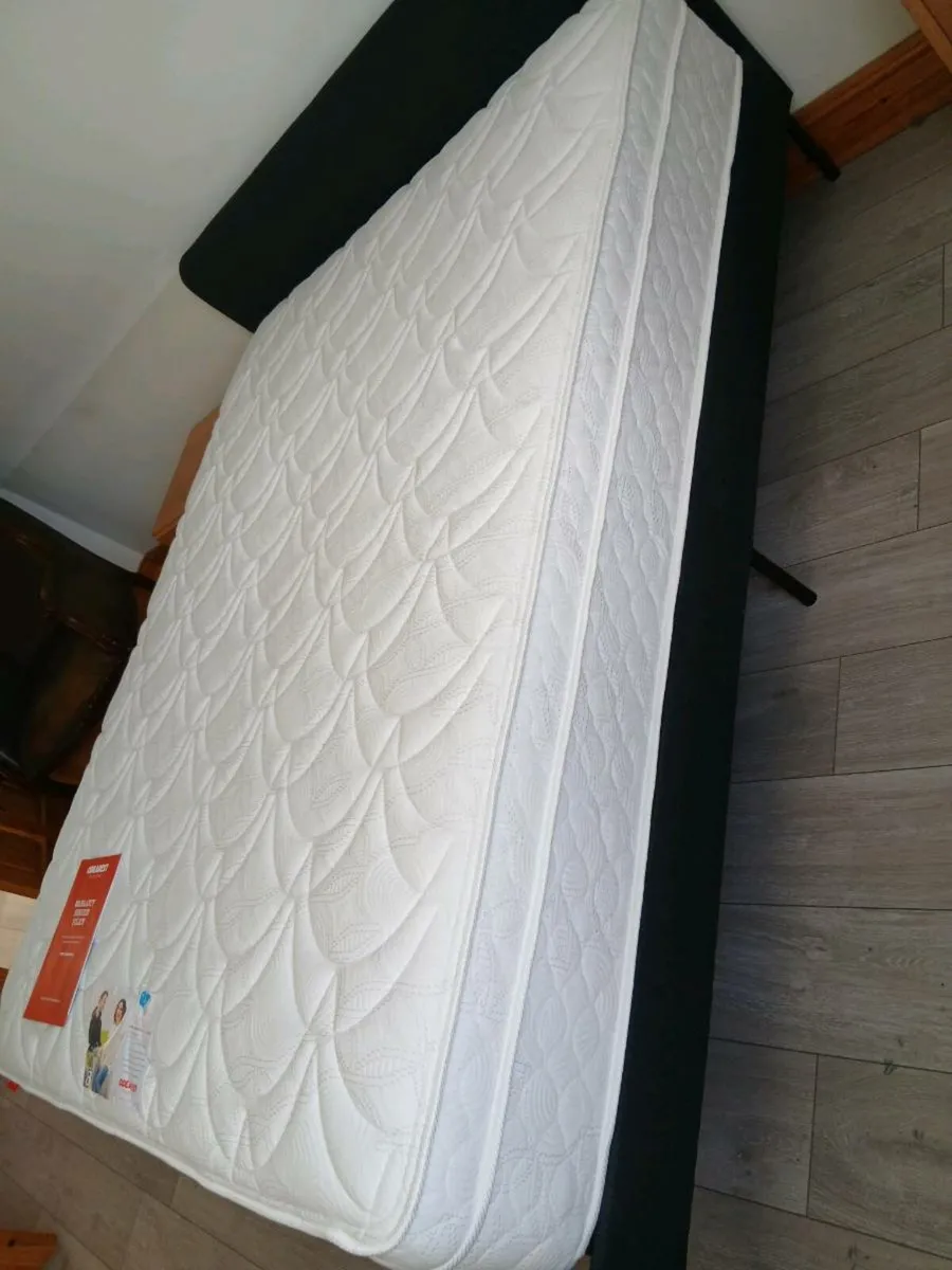 ODearest King Size Mattress - Excellent Condition - Image 2
