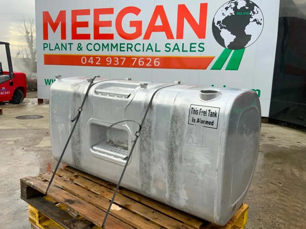 Volvo FH 550lt ALUMINIUM DIESEL TANK....21335679. - Image 2