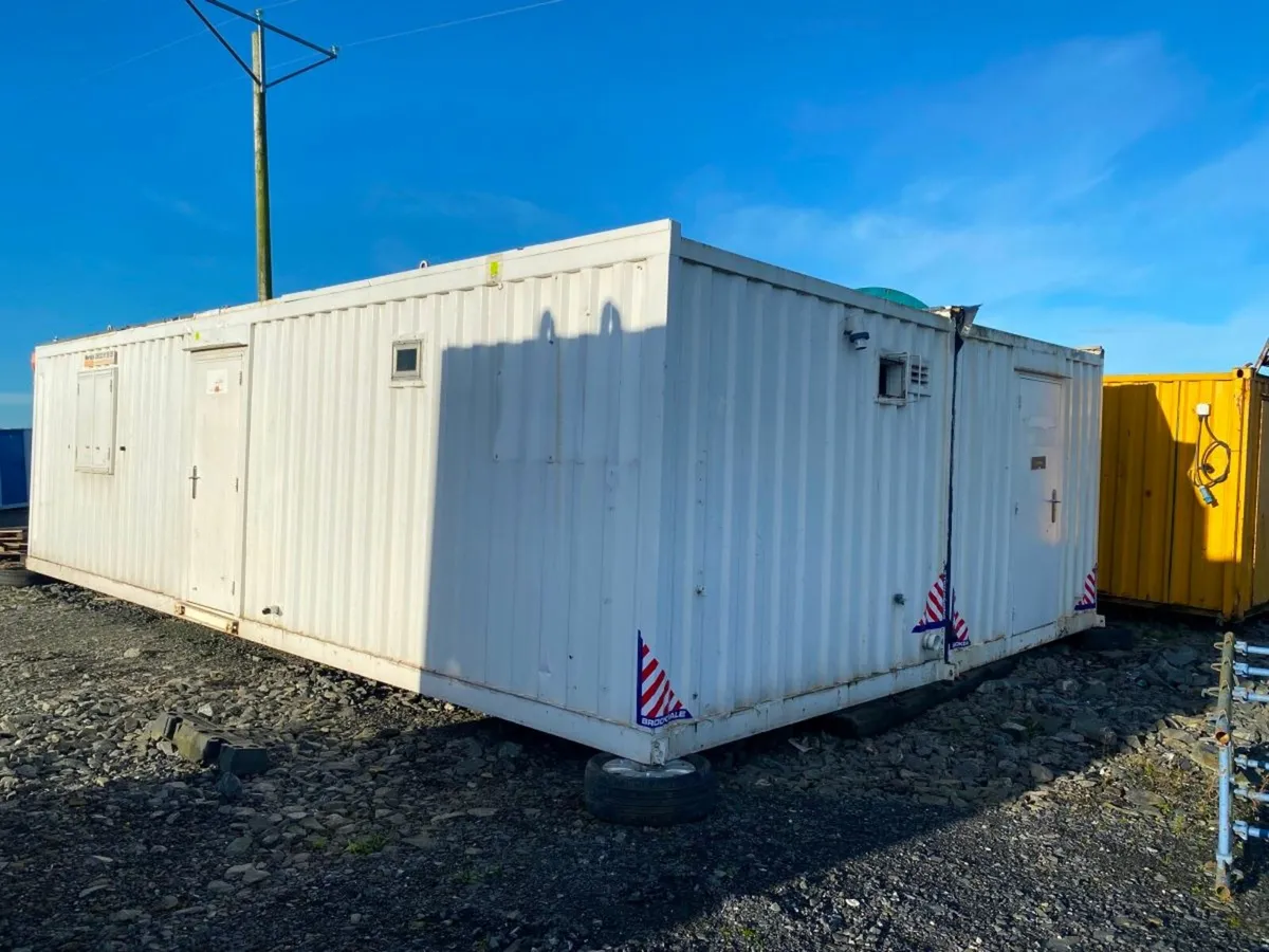 40ft x 32ft MODULAR CONTAINER /  SITE OFFICE. - Image 3