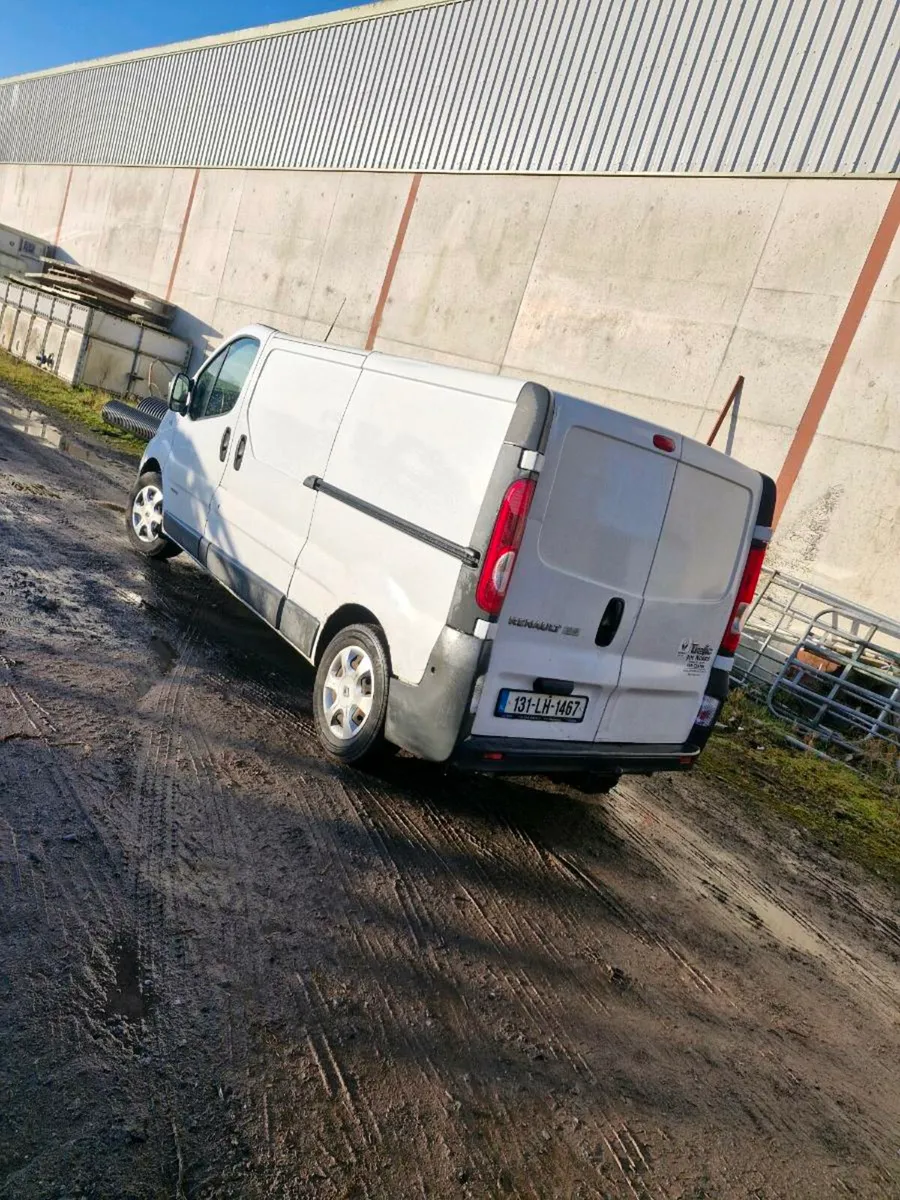 Renault traffic - Image 3