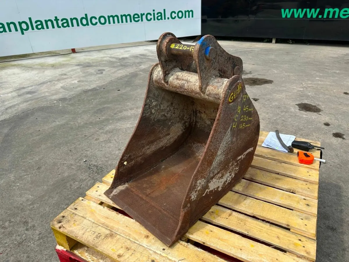 17 inch GUMMY DIGGING BUCKET ...45MM ...# 220-17 - Image 4