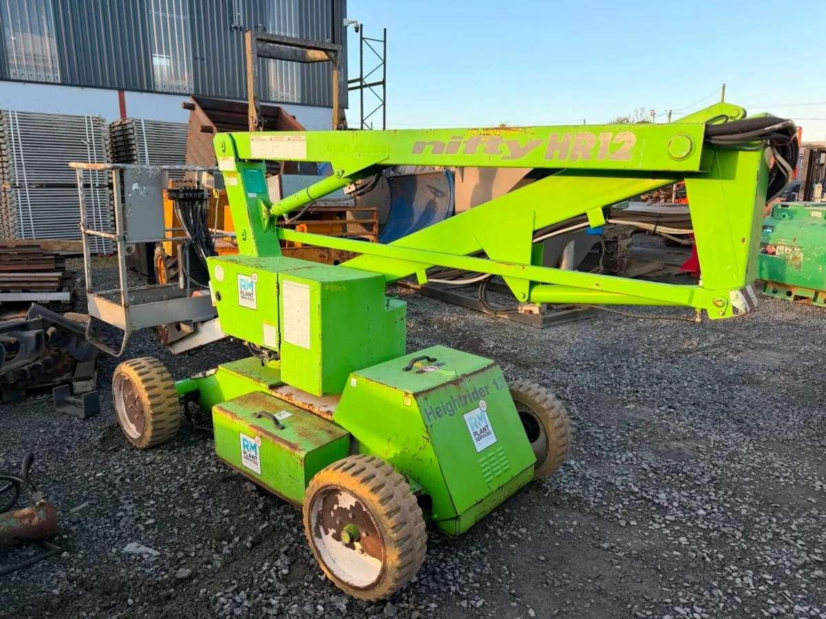 2006 nifty lift kubota diesel and batteries operat - Image 1