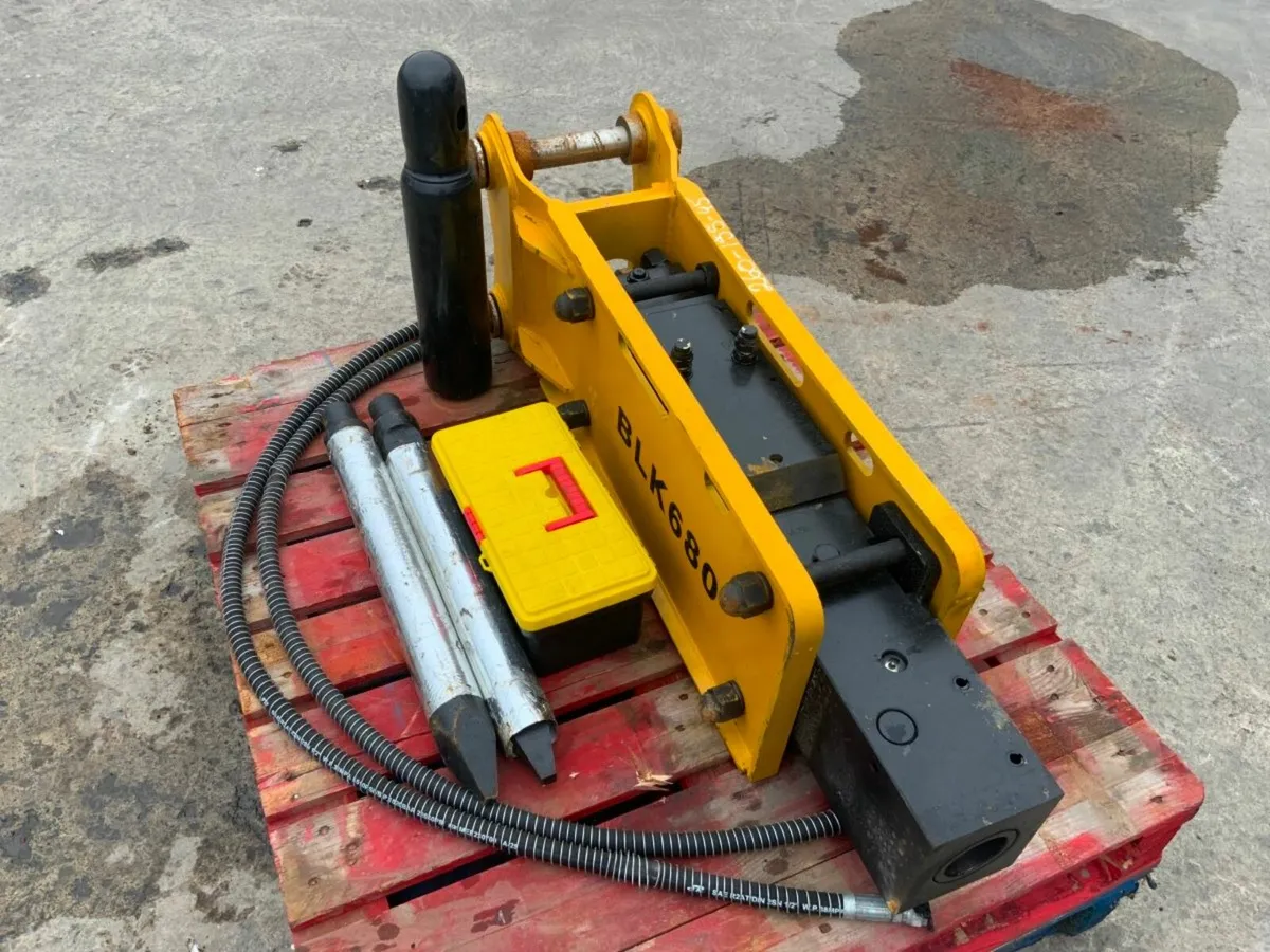 UNUSED BLK680 HAMMER...45mm PINS.........1759. - Image 4