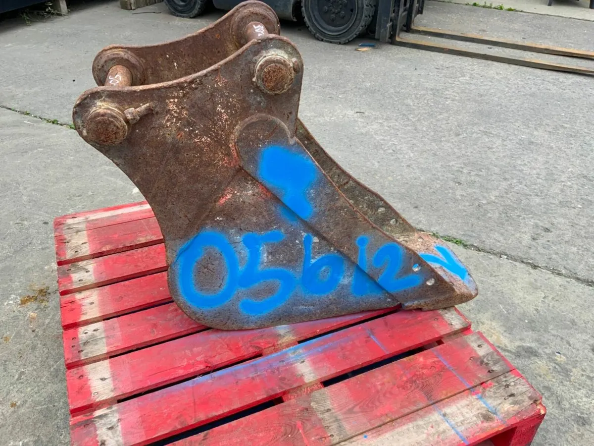 12" DIGGING BUCKET.....50mm PIN.........05612. - Image 4