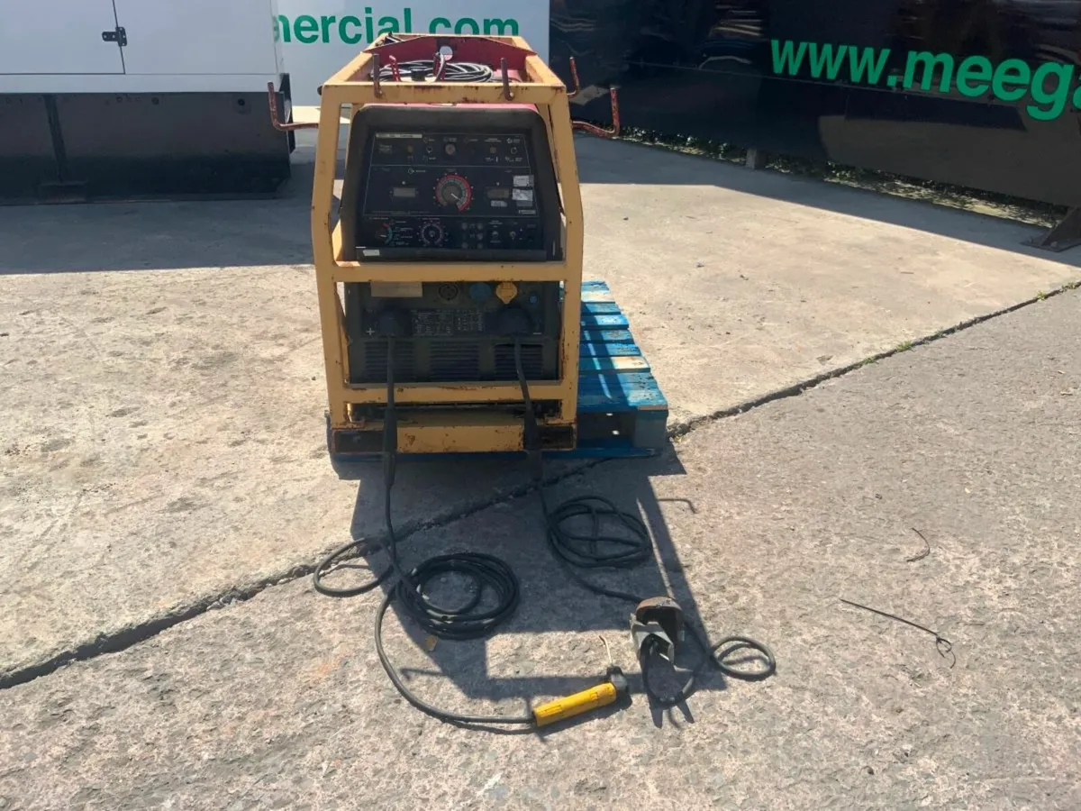 LINCOLN RANGER 305D / KUBOTA WELDER......574t. - Image 4