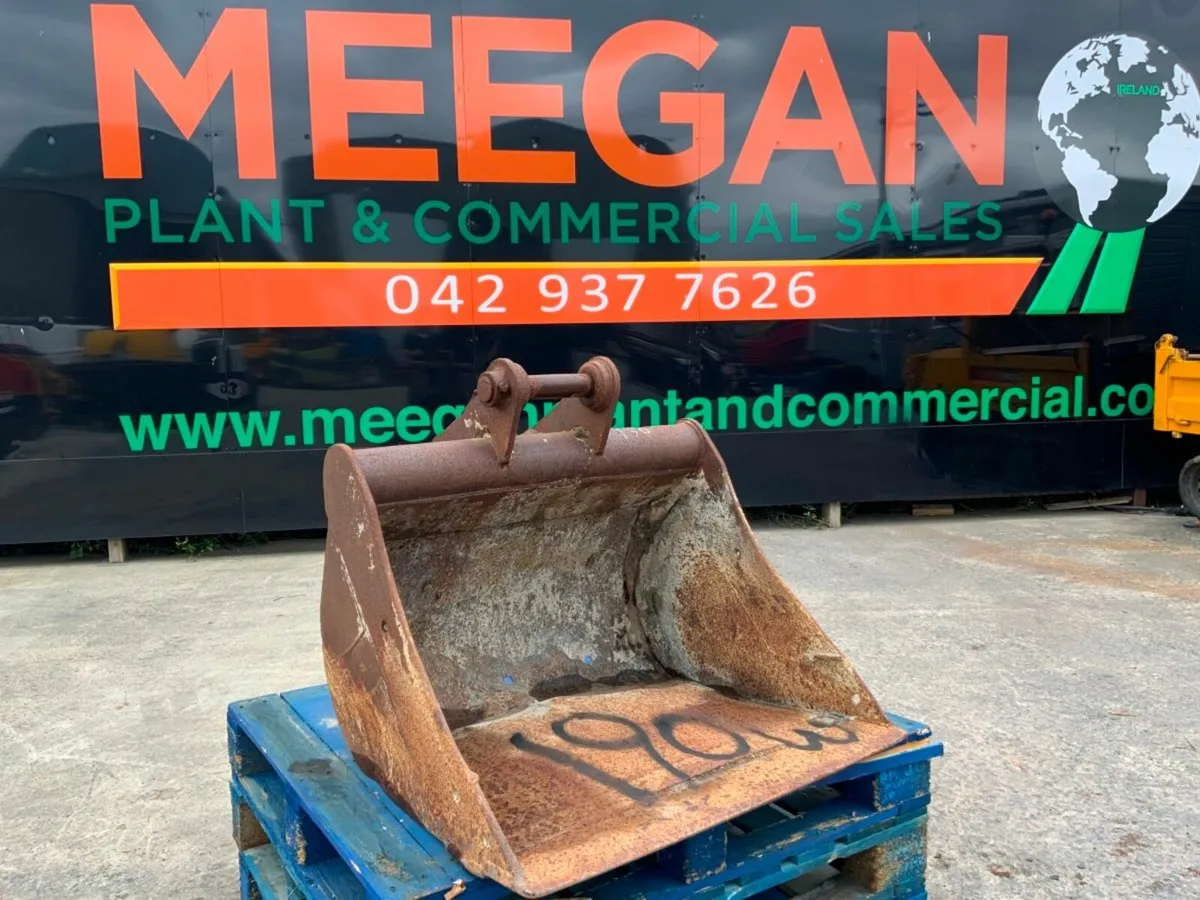 36" DIGGING BUCKET......50mm PINS.....190w. - Image 1