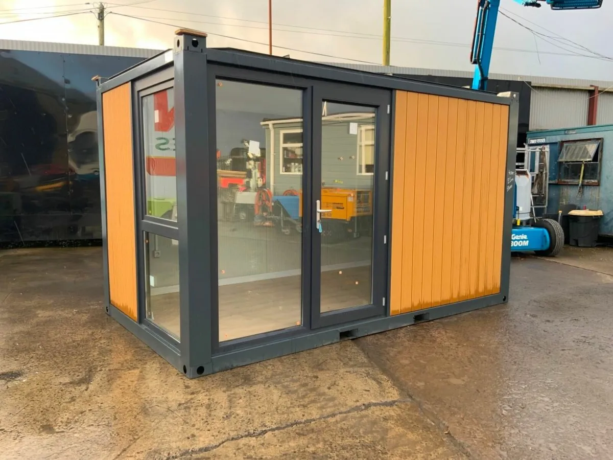 GARDEN ROOM / HOME OFFICE CABIN.........865d - Image 3