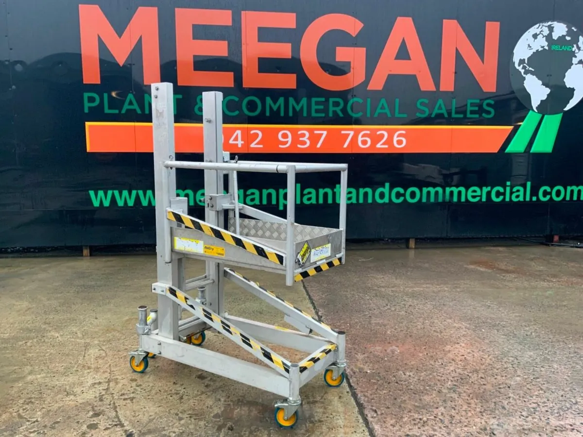 DESK SURFER ACCESS PLATFORM......1222t. - Image 1