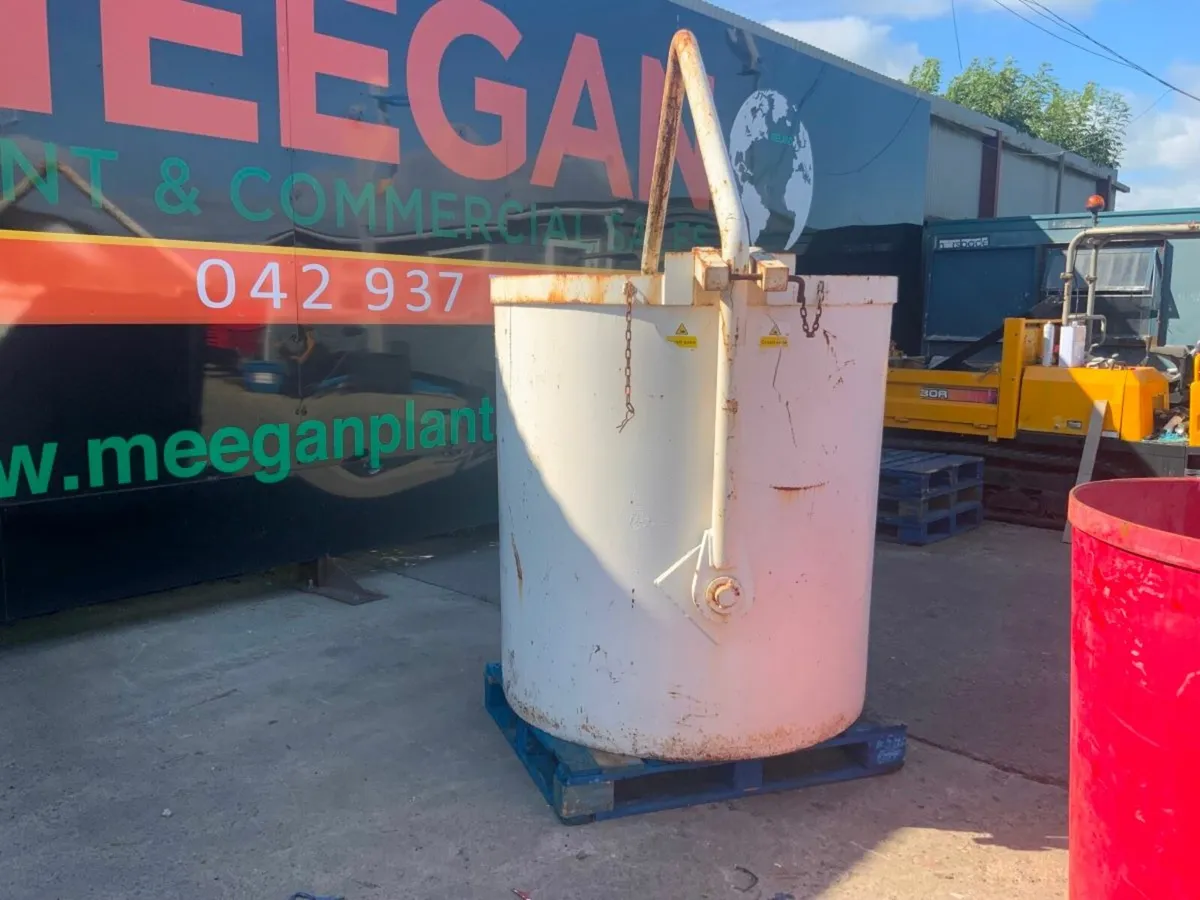 2000 litres SELF TIPPING CIRCULAR SKIP.......3707- - Image 1