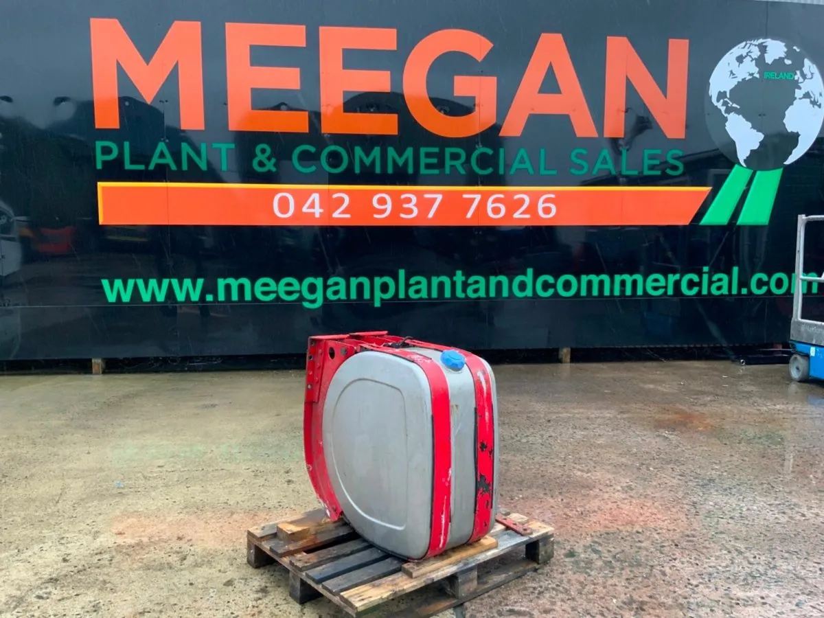 Volvo FH ALUMINIUM TANK & BRACKETS. - Image 1